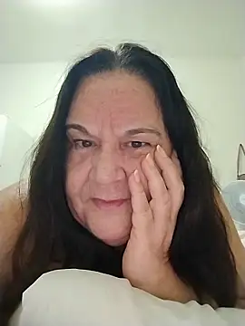 Yaya_Mineira's cam snapshot