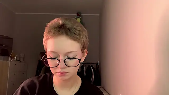 makeyousense's cam snapshot