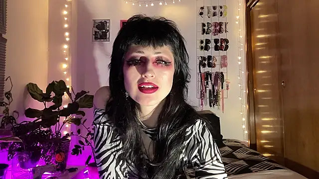 ELENA_UMBRA's cam snapshot