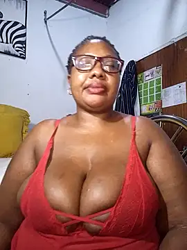 YELLOW_BONE's cam snapshot