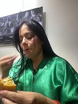 Miah_gomez_'s cam snapshot