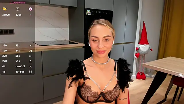 SaraShine_'s cam snapshot