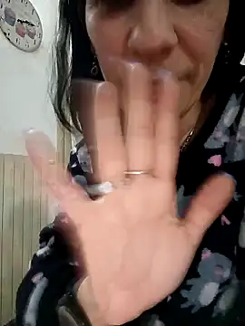 Lovmora's cam snapshot