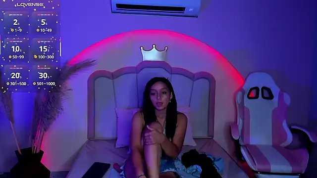 katy_sweet19's cam snapshot