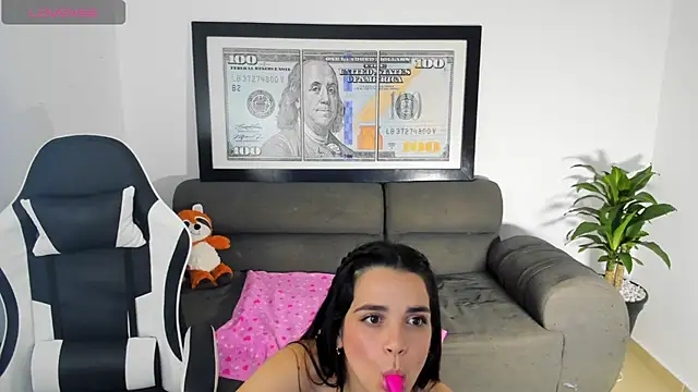 LucianaMoreau's cam snapshot