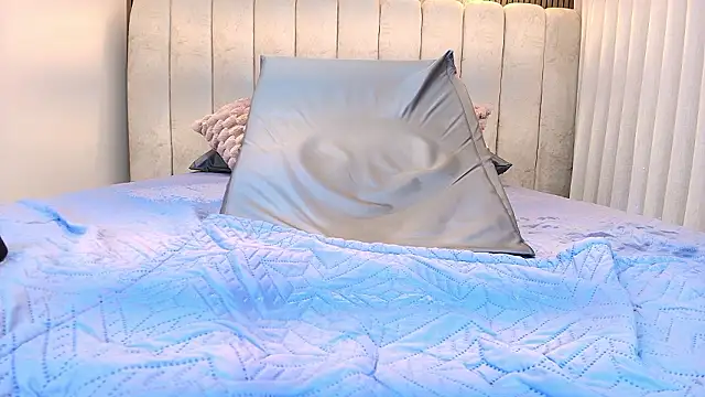 kata_hazel live sex cam