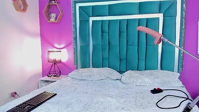 LORENSCOLLINS's cam snapshot