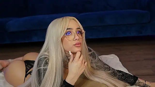 blondie_muller's cam snapshot