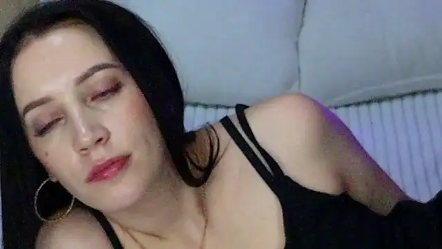 MonicaSweetx's cam snapshot