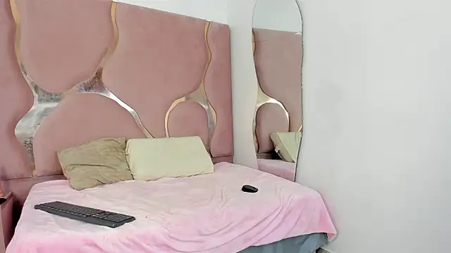 kikihtx's cam snapshot