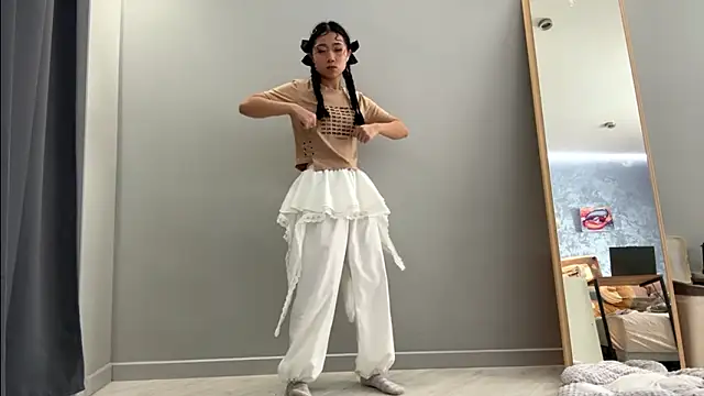 SweetMiaXO's cam snapshot