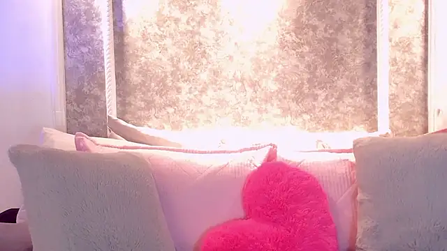 _victoriaa__lois's cam snapshot