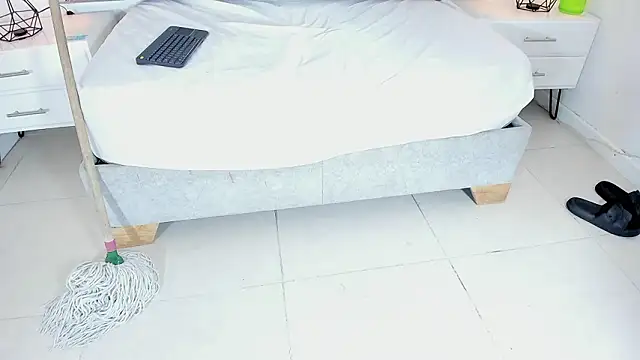 Slut_Milf_'s cam snapshot