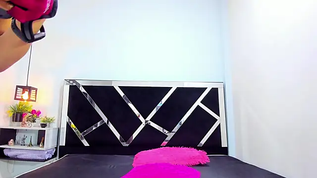 iisabella_noa's cam snapshot