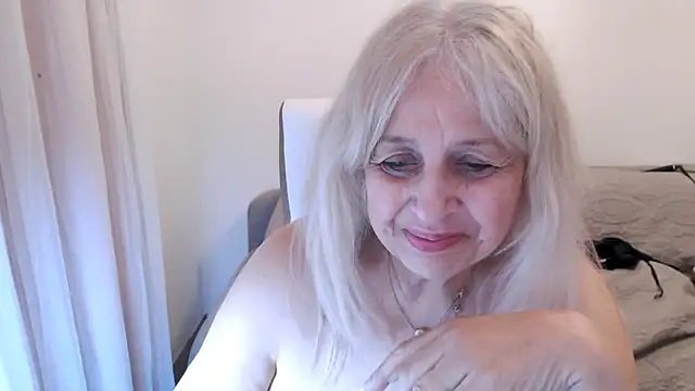 SusiLifeXXX's cam snapshot