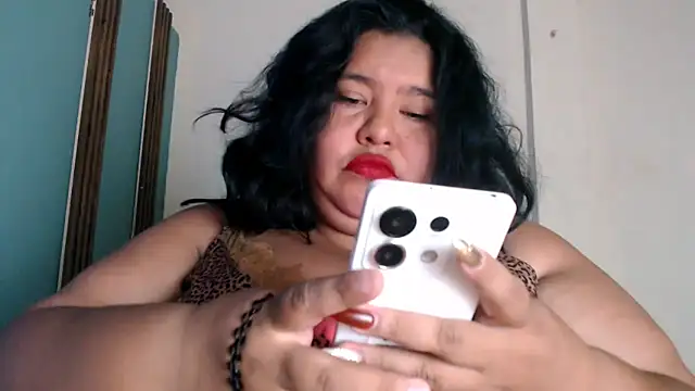 kataleyabig6969's cam snapshot