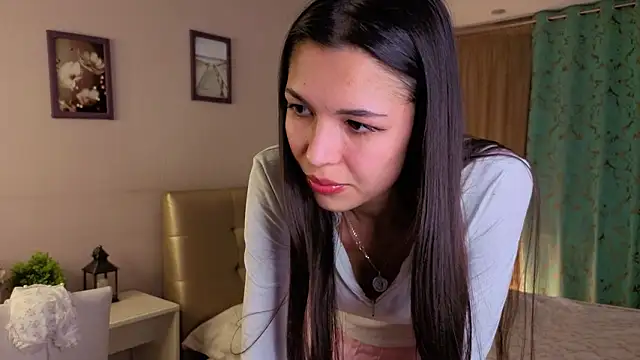 NeliaBermea live sex cam