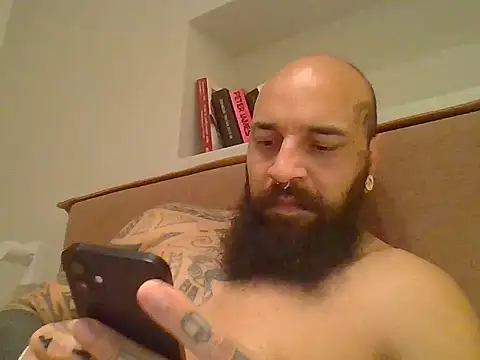 Tatoviking's cam snapshot