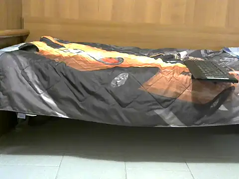 Hotbro30's cam snapshot