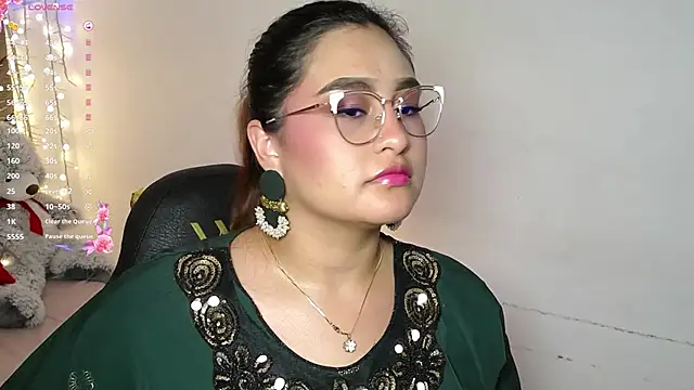 heluejamil live sex cam