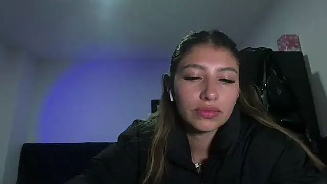 AliceTeenager___'s cam snapshot