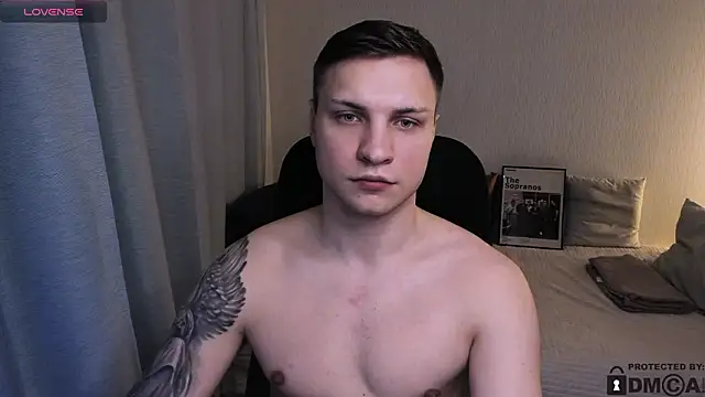 handsome_guy01's cam snapshot