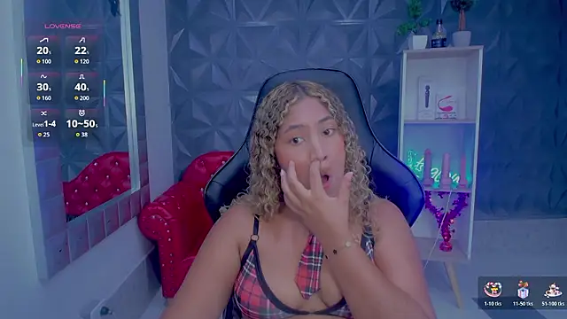 Cristal_War's cam snapshot