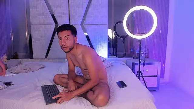 LiamDeep's cam snapshot