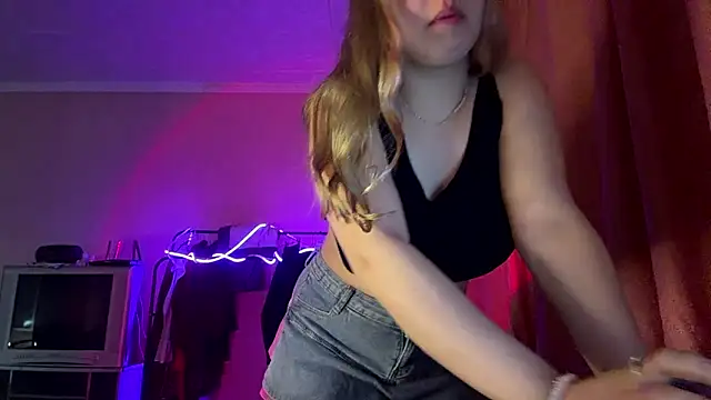 ZoraDearmon's cam snapshot