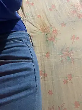 Mastres-femdoom-cucklod's cam snapshot