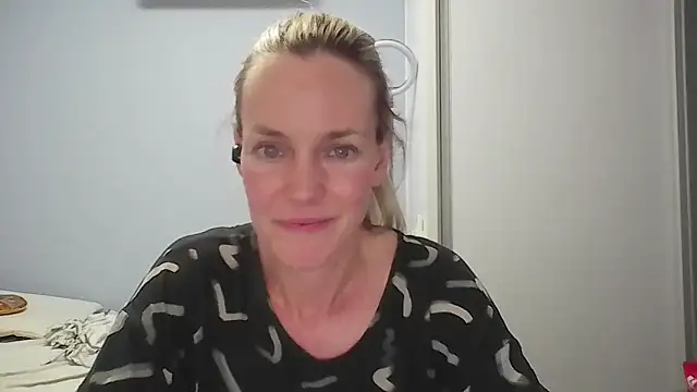 Annylove1's cam snapshot