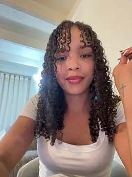 Yasmin777_'s cam snapshot