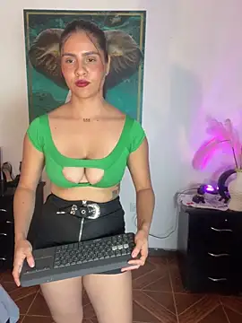 alisaa_jhons1's cam snapshot