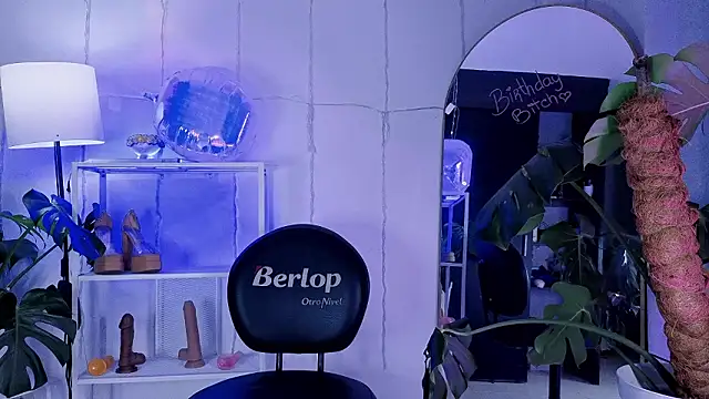 VickyGrey's cam snapshot