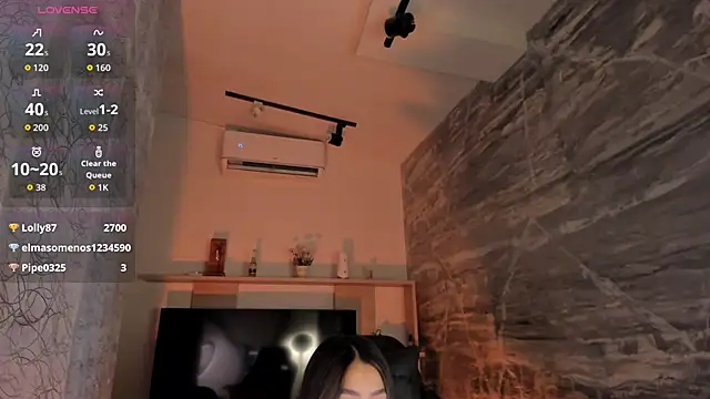 LunaBaker-1's cam snapshot