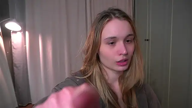 lisa_schiele's cam snapshot