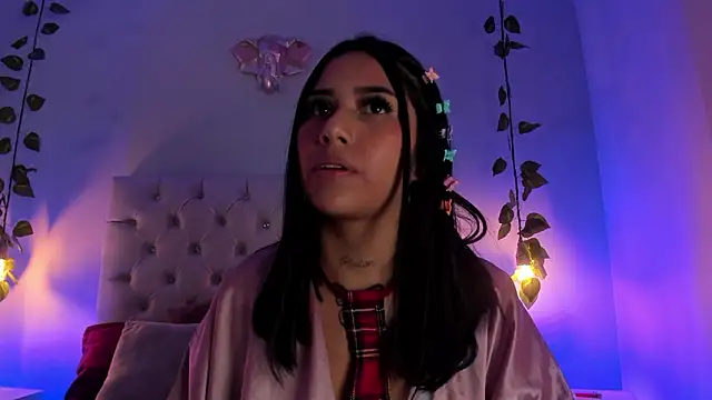 Isabella_Flowers's cam snapshot