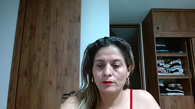 linda-mature43's cam snapshot