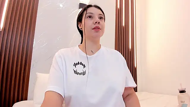 CarolinaMejia's cam snapshot