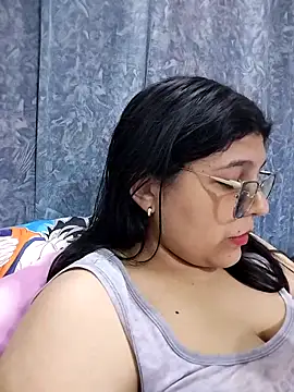 AddisonAndCouple's cam snapshot