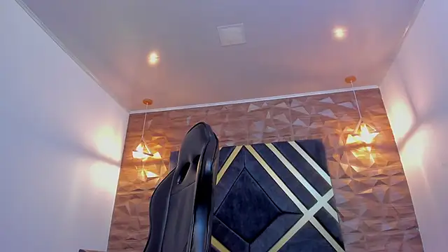 Alana_cox_'s cam snapshot