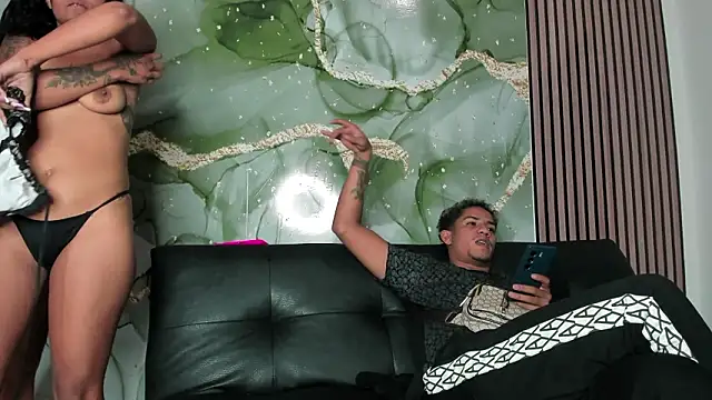 sexy_latinas_69's cam snapshot