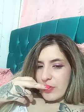 rose_victory's cam snapshot