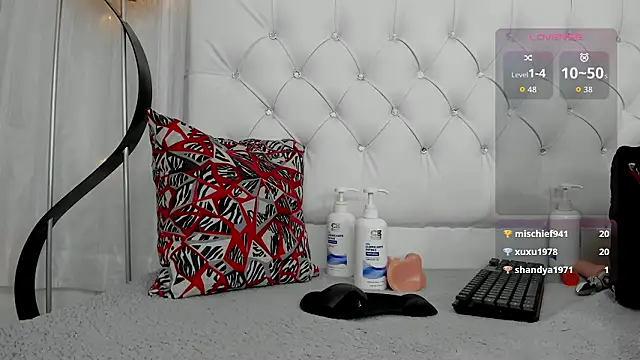 sarah_temptation's cam snapshot