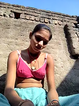 R_Roshni's cam snapshot