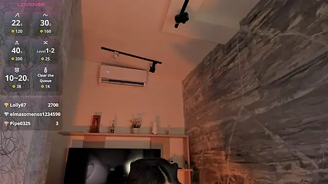 LunaBaker-1's cam snapshot