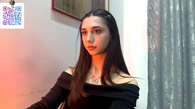 LinaMour live sex cam