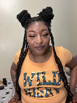 Egyptian_reign's cam snapshot