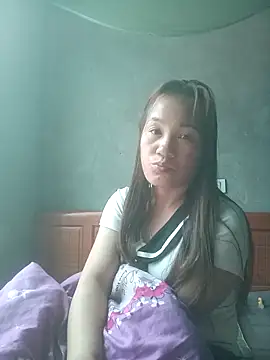 cutebobi's cam snapshot