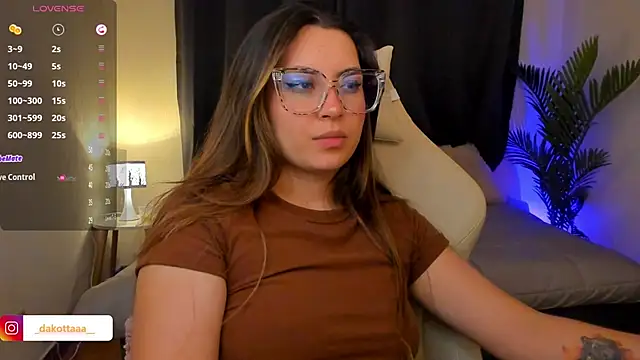 dakottaa_'s cam snapshot